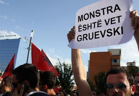 Plisat: Üsküp Yalnız Değildir