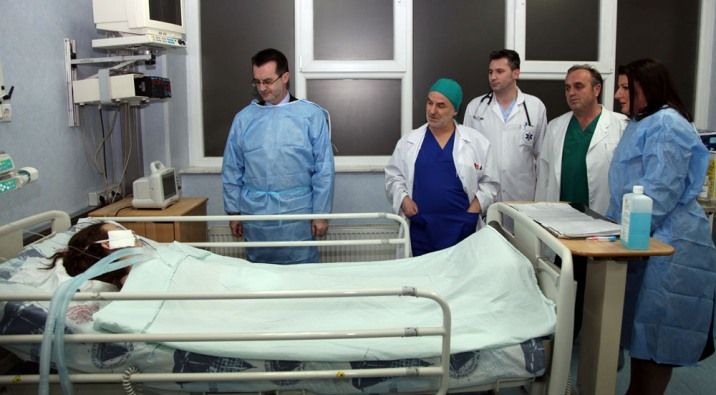 Jahjaga Yaralı Öğrencileri Ziyaret Etti