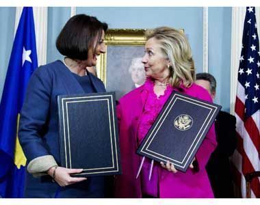 Sırplar Hariç Herkes Washington'da
