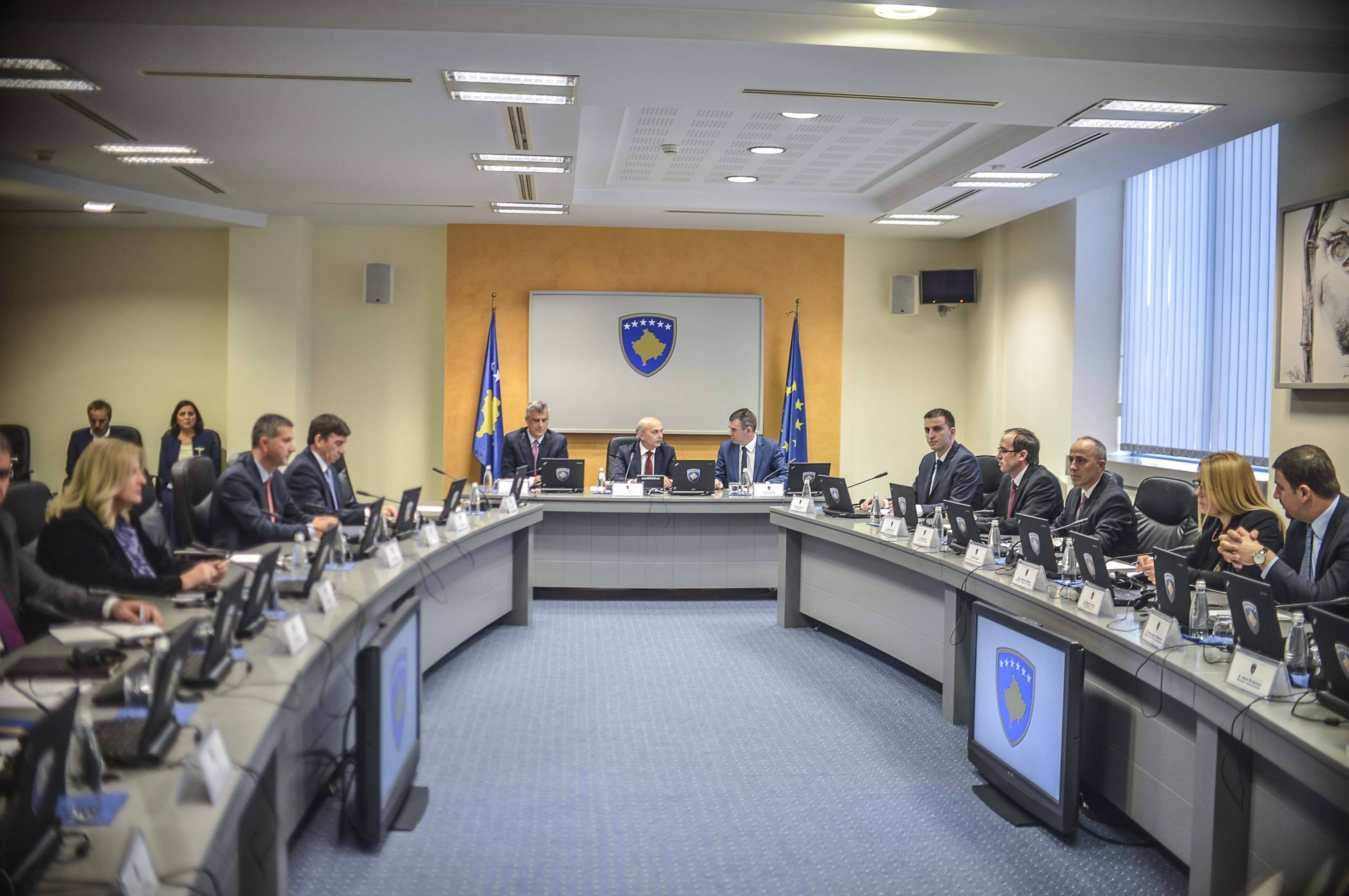 Kosova'dan AB'ye 1 Milyar Değerinin Üzerinde Somut Projeler