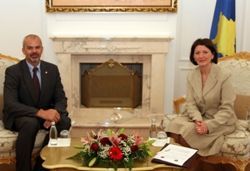 Jahjaga Kayıp Kişiler Akıbeti Konusunda Kararlılığını Belirtti