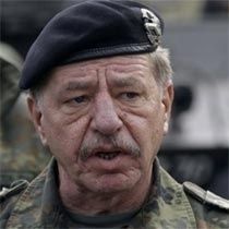 Drews, Tadiç'e Güvenmiyor