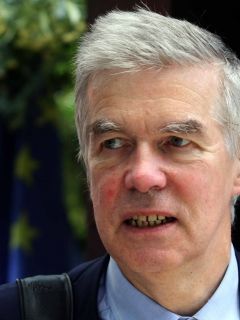 Cooper, AB'yi Yürüttüğü Görüşmeler Sonucuyla Cuma Günü Bilgilendirecek