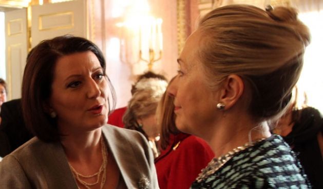 Clinton Kosova'ya ABD'nin Desteğini Teyit Etti