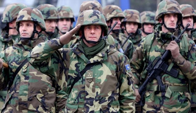 Kosova 5 Yıl Daha Orduya Sahip Olamayacak
