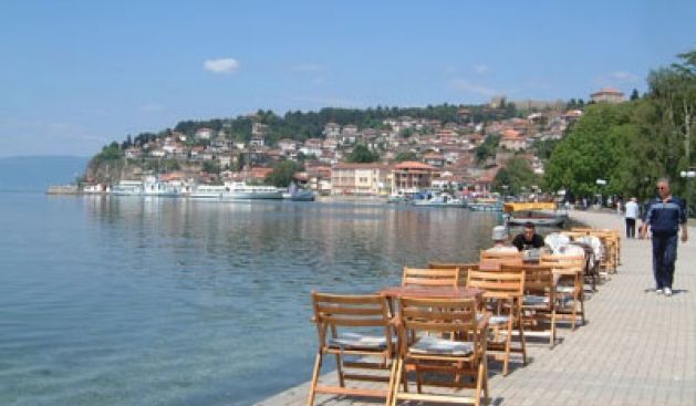 Jahjaga,  Ohri Zirvesi'nde