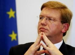 AB Komisyoneri Fule Bu Akşam Kosova'ya Geliyor