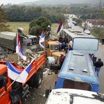 KFOR İş Makineleri Kuzeyde Yine Sırp Engeline Takıldı