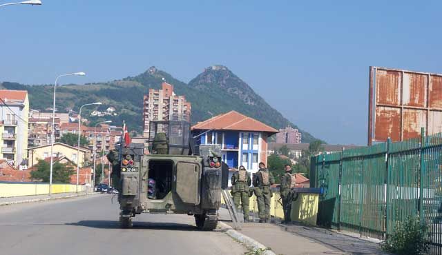 Mitroviça'da Sivil kayıt Merkezi Çalışmalarına Devam Ediyor