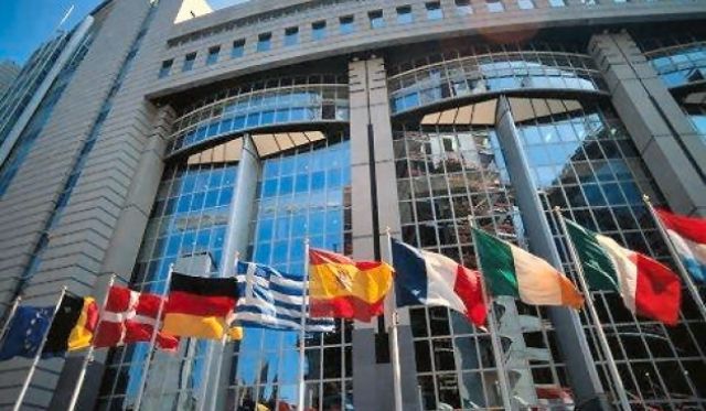 Sırbistan'ın AB Yolunda En Büyük Engeli Kosova