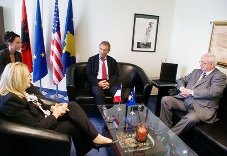 Kosova-Sırbistan Diyalogu Vatandaşların Hayatını Düzeltir