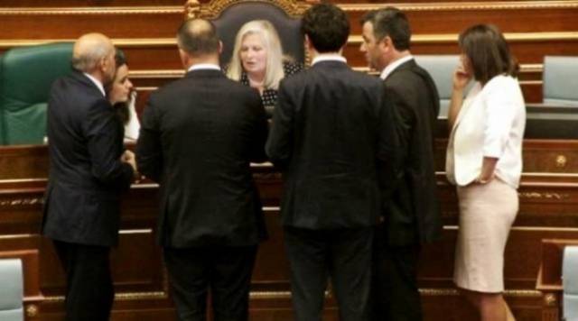 AAK: Bugünkü Toplantıya Haradinaj Gitmeyecek