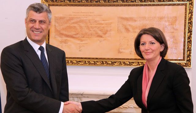 Cumhurbaşkanı Atifete, Başbakan Thaqi İle Görüştü