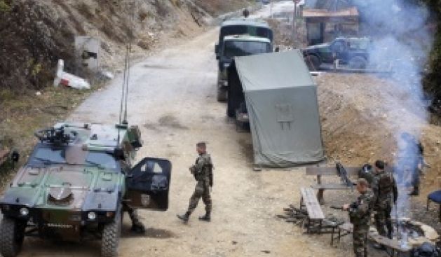 Akşam Barikatı Kurdular Gece Kaldırdılar