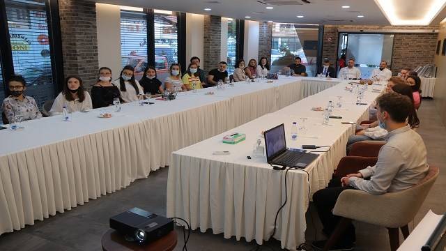 Kosova'da Balkan Gençlik Okulu'nun Kapanış Programı Düzenlendi