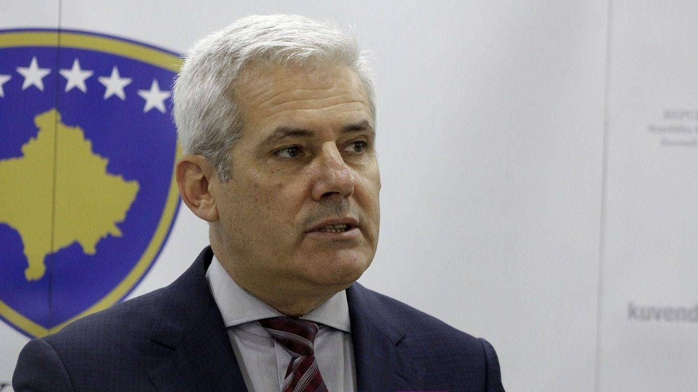 Sveçla’dan Ferizovik’teki Polisin Operasyonuna Takdir