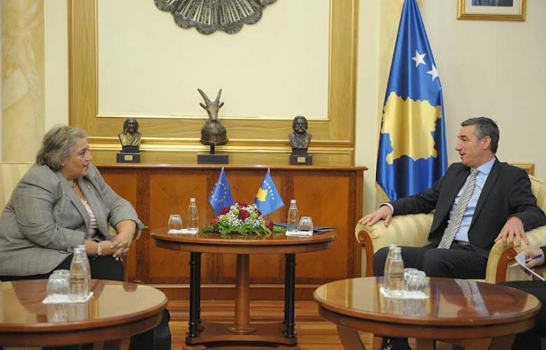 Papadopoulou ve Veseli, Hukukun Üstünlüğünü Görüştüler