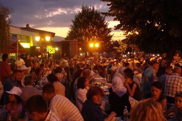 "Bereket Konvoyu" Prizren'e Bereket Getirdi