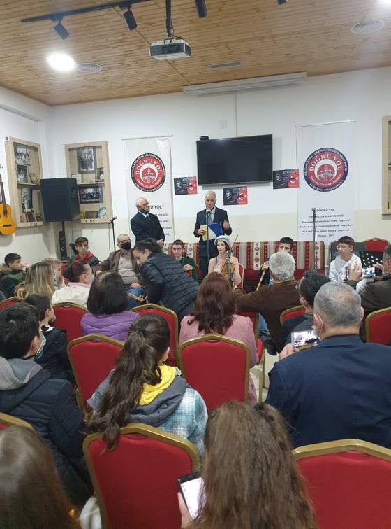 Türk Toplumu 50 Yıldır Atatürk’ü Her 10 Kasım’da Anıyor