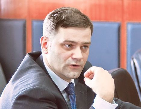 Stefanoviç: Baskılar Var,  Ama Priştine'ye