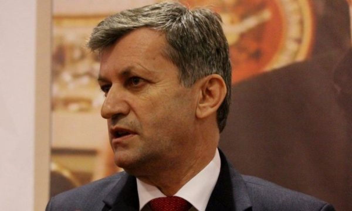 Beqiri, Açıkça Abdixhiku’nun Görevden Alınmasını İstiyor