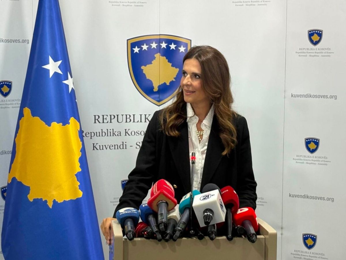 Vlora Çitaku, PDK’dan Meclis Başkan Yardımcılığına Seçildi