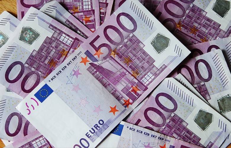 Gümrük'ten 858.2 milyon Avro Geldi