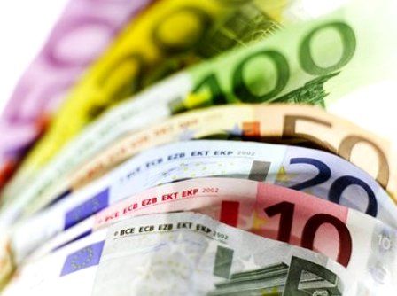 Kosova'nın Güçlü Kurumlarında Maaşlar