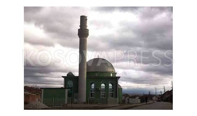 Rüzgar Cami Minarelerini Yıktı