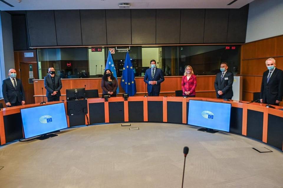 Osmani, AP Milletvekilleriyle Kosova’nın Tanımasını Görüştü