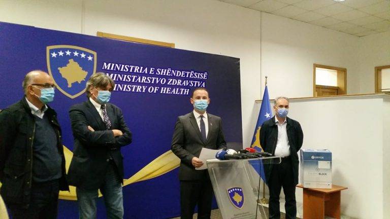 Kosova’ya 100 Bin Moleküler Test Bağışı