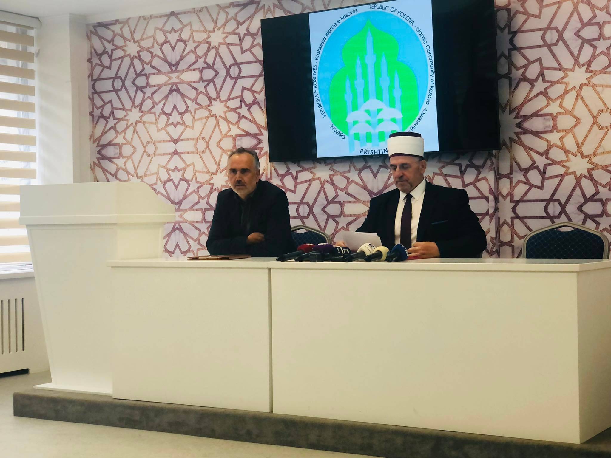 Öğretmenlerin Taleplerini Destekliyoruz, Ancak Greve Bir An Önce Son Verilmeli