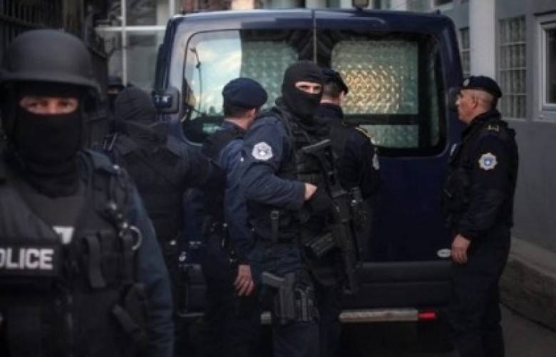 Kosova Polisi,  Ülke Çapında Baskın Düzenliyor