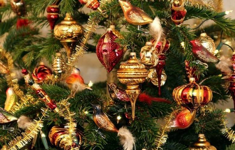 Katolikler Noel'i Kutluyor