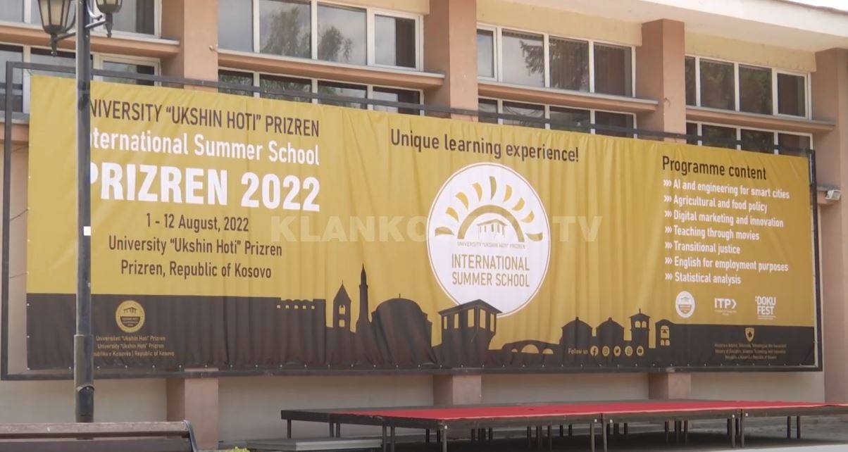 Prizren Üniversitesi'nde Yaz Okulu'na Yoğun İlgi