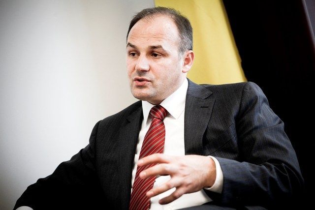 Hoxhaj: Barikatlar 3 Kasımdan Önce Kaldırılacak