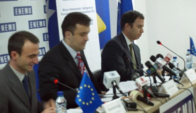 ENEMO Kosova'da Seçim Sürecini Eleştirmektedir