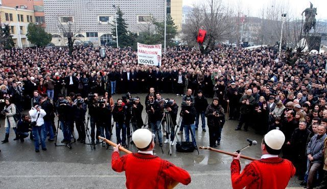 "Ramush Geliyor" Konseri Verildi