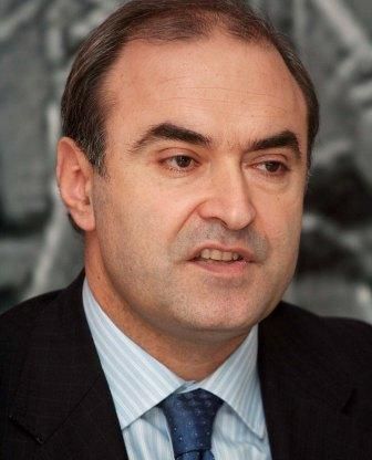 Arnavutluk Dışişleri Bakanı Haxhinasto Kosova'da