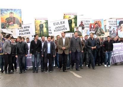 Eski UÇK Mensuplarının Tutuklanmasına Karşı Protesto