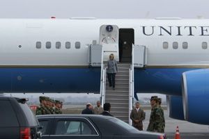 Hillary Clinton Kosova'ya Geldi