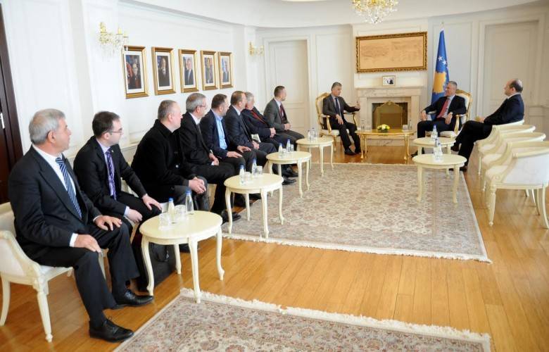 Kosova Sırbistan'daki Boşnaklarla İşbirliğine Hazır