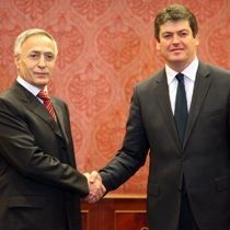 Topi ve Krasniqi İki Ülke Arasında Koordinasyon Gereğine İşaret Ettiler