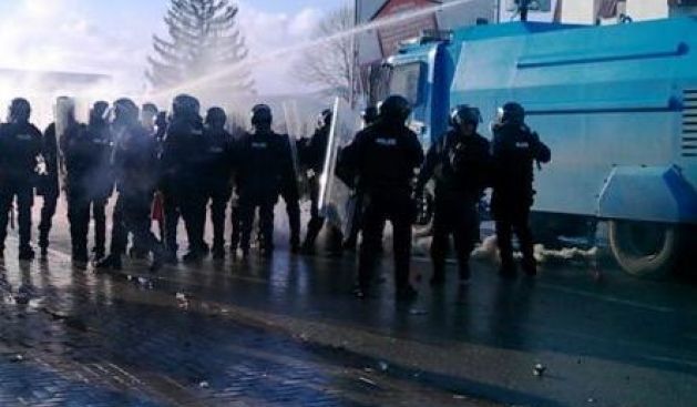 Protestocular Dağıtıldı-50'den Fazla Kişi Gözaltına Alındı