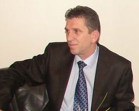 Ferhat Aşıkferki Yeniden Öğretmenler Derneği Başkanı Seçildi