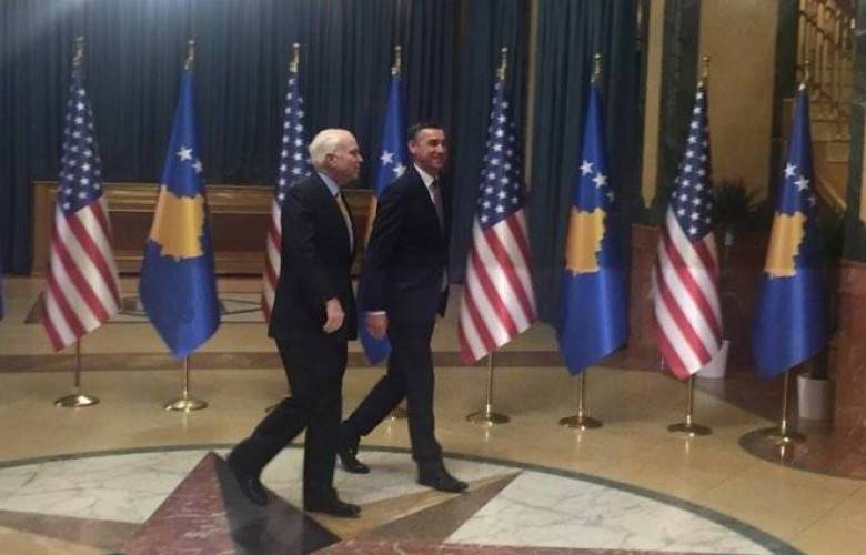 Veseli,  McCain'i Kabul Etti