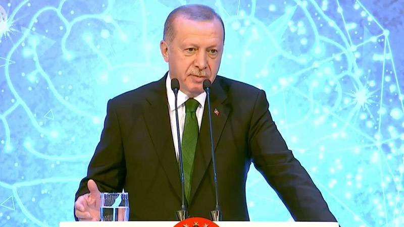 Erdoğan'dan Nobel Edebiyat Ödülü'nün Avusturyalı Yazar Handke'e Verilmesine Tepki
