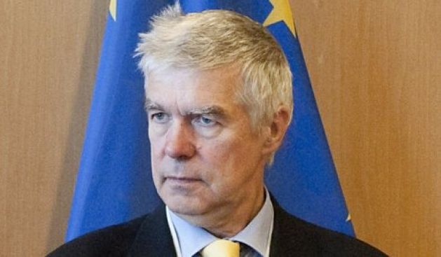 Cooper'in Priştine'ye Gelmeyişinin Sebebi  Sadece Hava Muhalefeti Değildi
