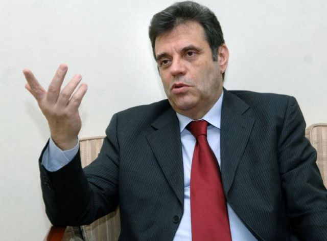 Koştunica: Hükümet Susmakla Kosova'yı Koruyamaz
