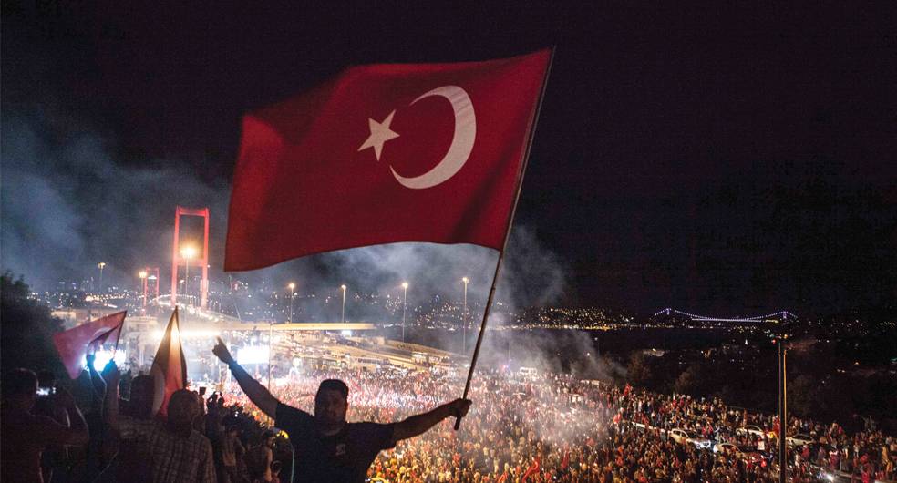 Bugün, FETÖ Tarafından Gerçekleştirilen Hain Darbe Girişiminin Beşinci Yıldönümü
